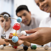 Thema_Leraren en curriculumontwikkeling op school Thema_Leraren en curriculumontwikkeling op school